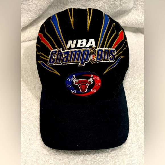 STARTER Other - 1998 championship starter, Chicago Bulls NBA Black Cap hat